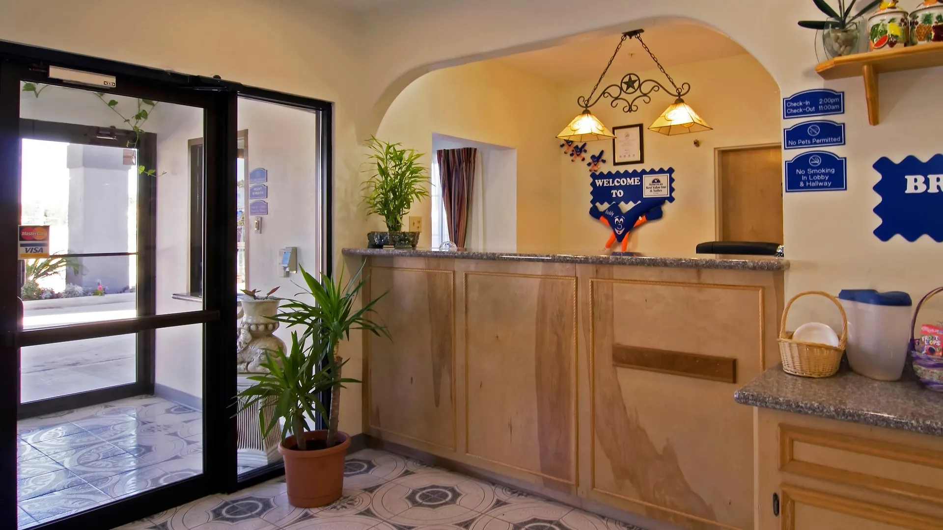 6 Solid 3-Star Hotels Near George Bush Airport IAH