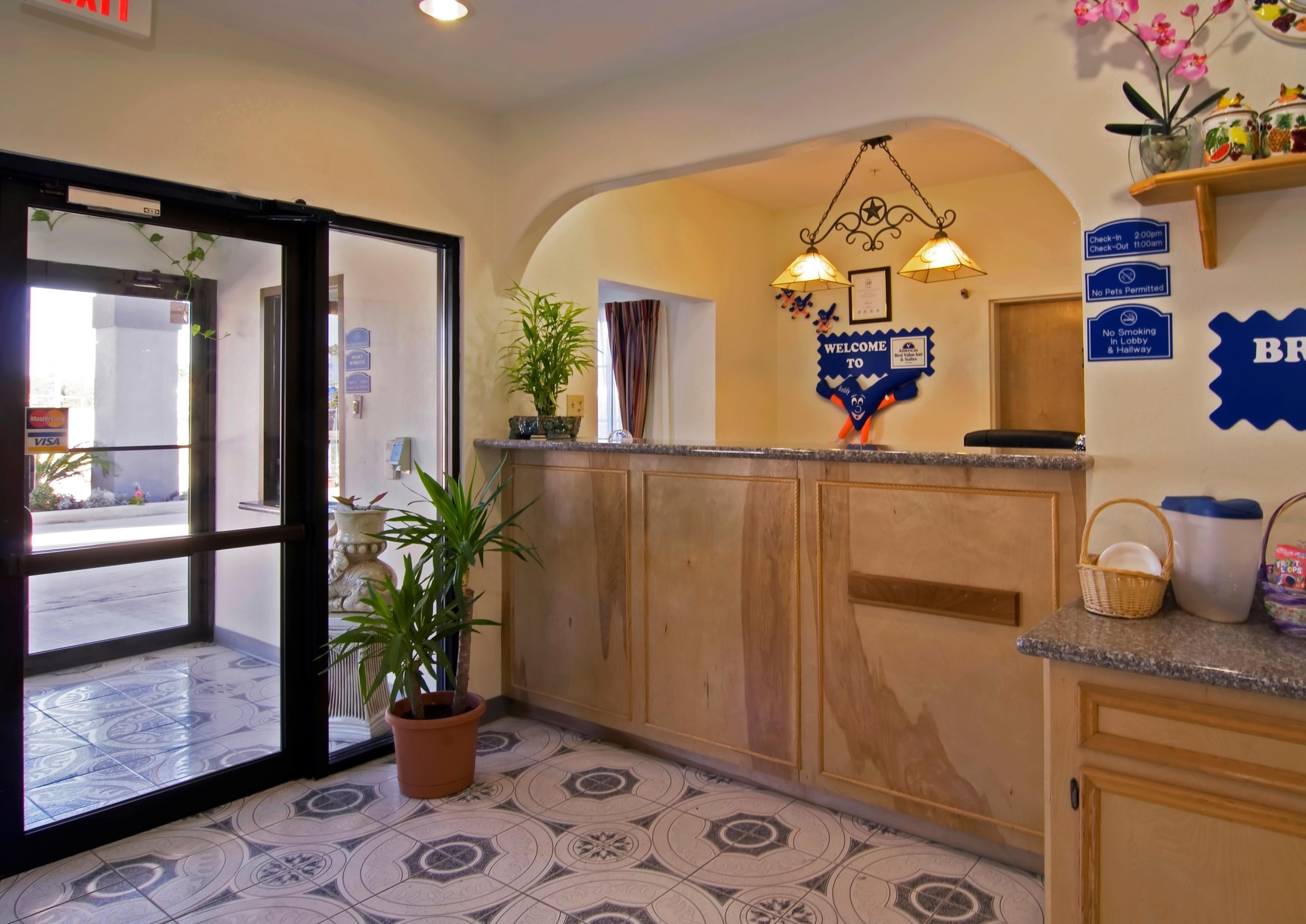 6 Solid 3-Star Hotels Near George Bush Airport IAH